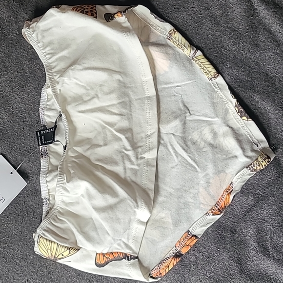 Nwt Forever 21 crop top / tub top cream/beige with Butterflys! - Picture 3 of 3